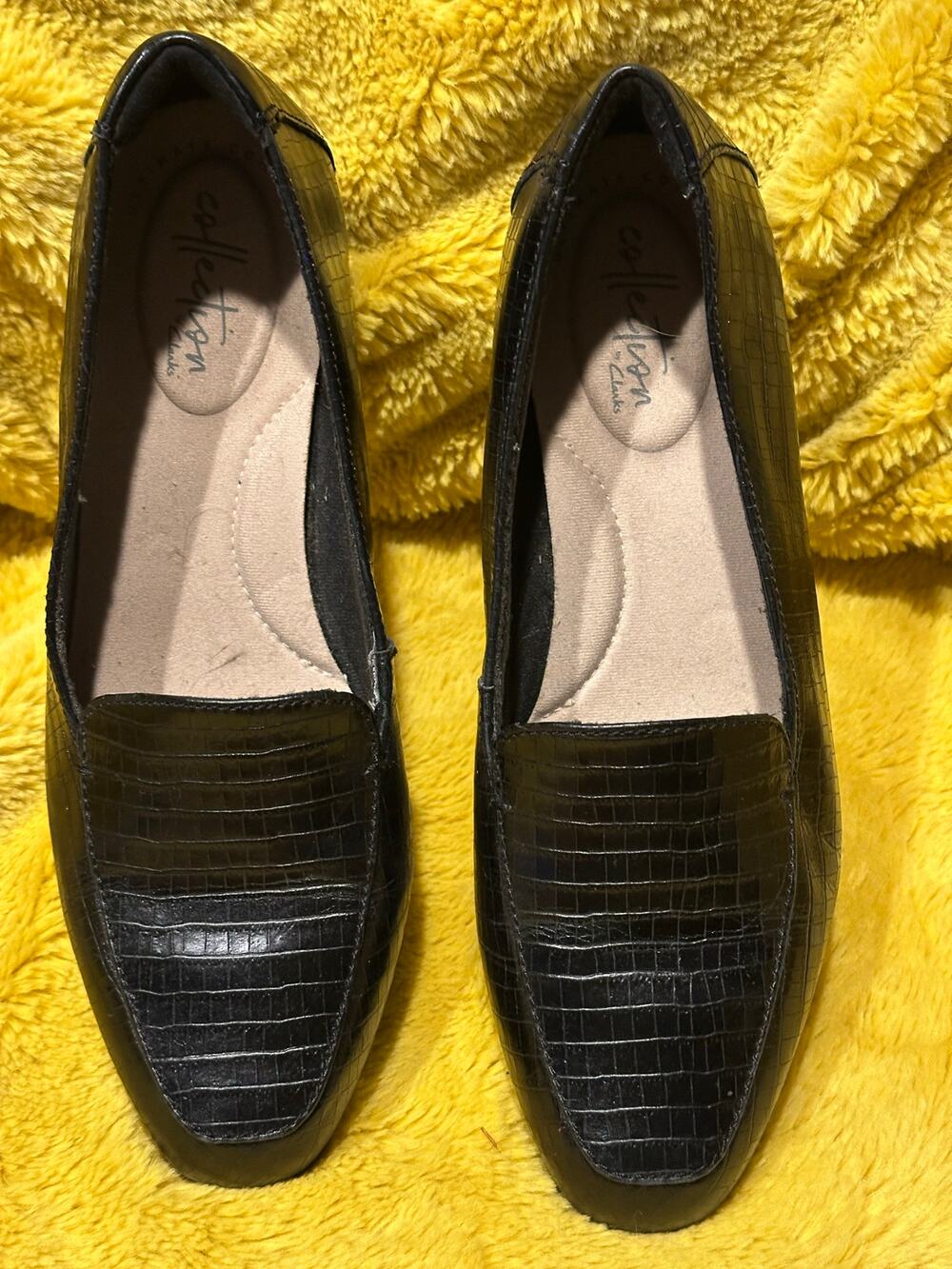Clarks Juliet Lora loafers black leather crocodile-embossed finish Women’s 7.5